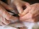 Jak obciąć sztuczne rzęsy?